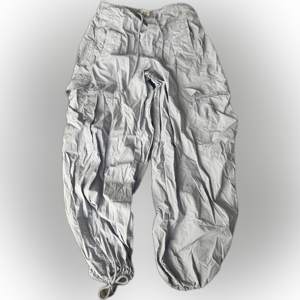 BDG Light Gray Cargo Parachute Pants Y2K
